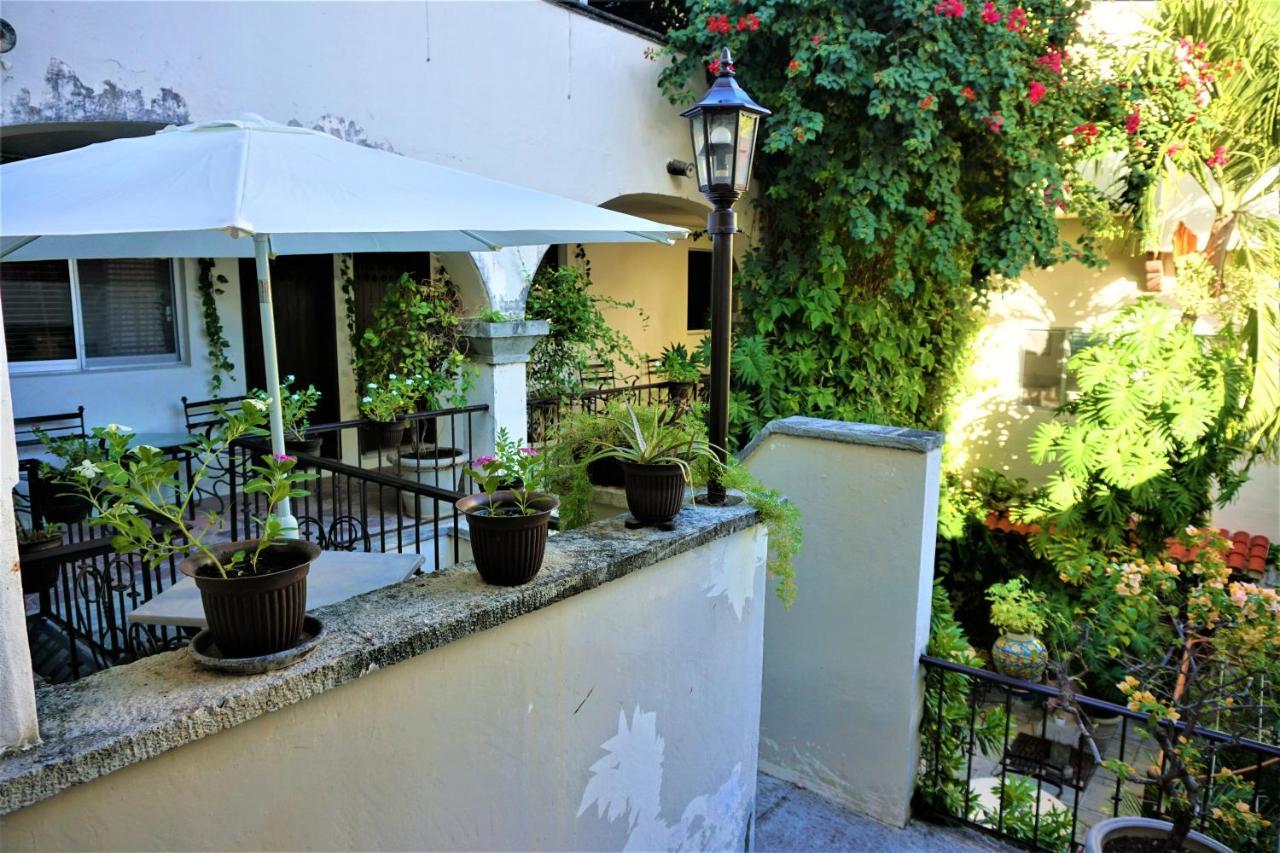 Hotel Boutique Suites Puerto Cancún Exterior foto